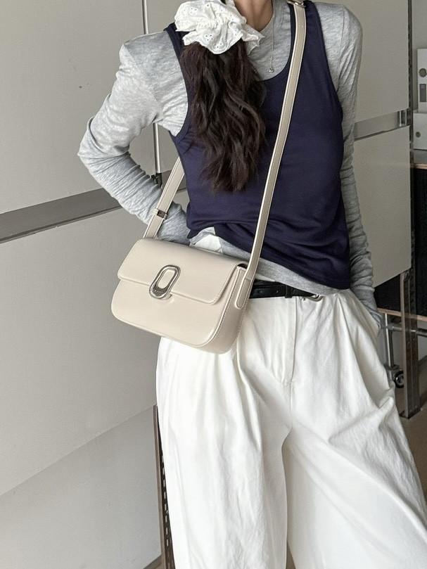 2025新款时尚百搭单肩斜挎包女高级感小众设计手提包包8785,淘宝优惠券,粉丝福利购,淘宝优惠卷