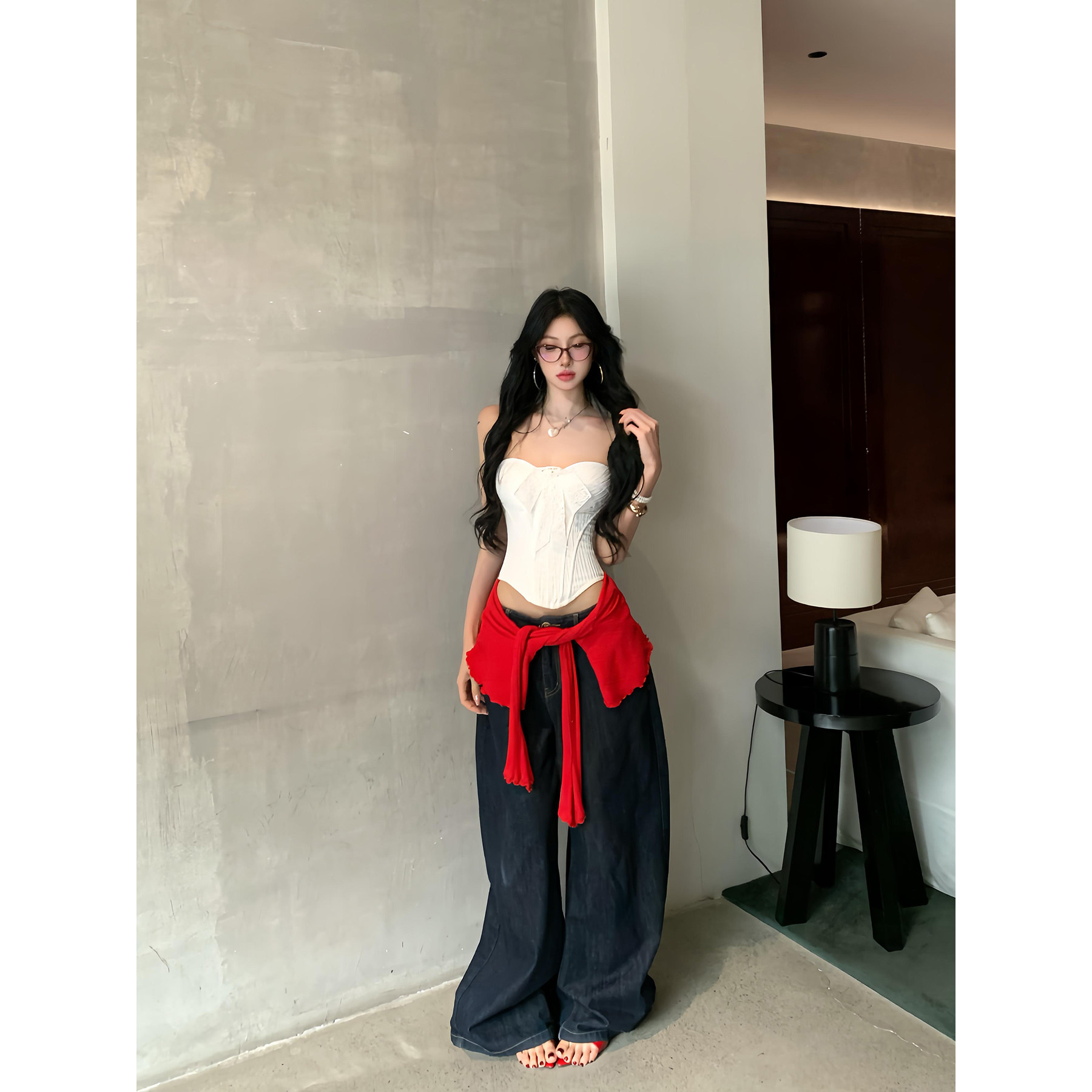 牛了牛了 法式抹胸上衣女2025冬季新款辣妹鱼骨胸衣白色无袖背心,淘宝优惠券,粉丝福利购,淘宝优惠卷