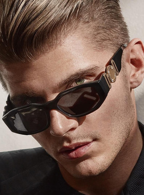 清仓！！！！戴上你就是街拍走秀的靓仔！方框墨镜女美杜莎同款小