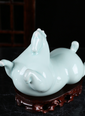 景德镇生肖茶室酒店软装陶瓷马