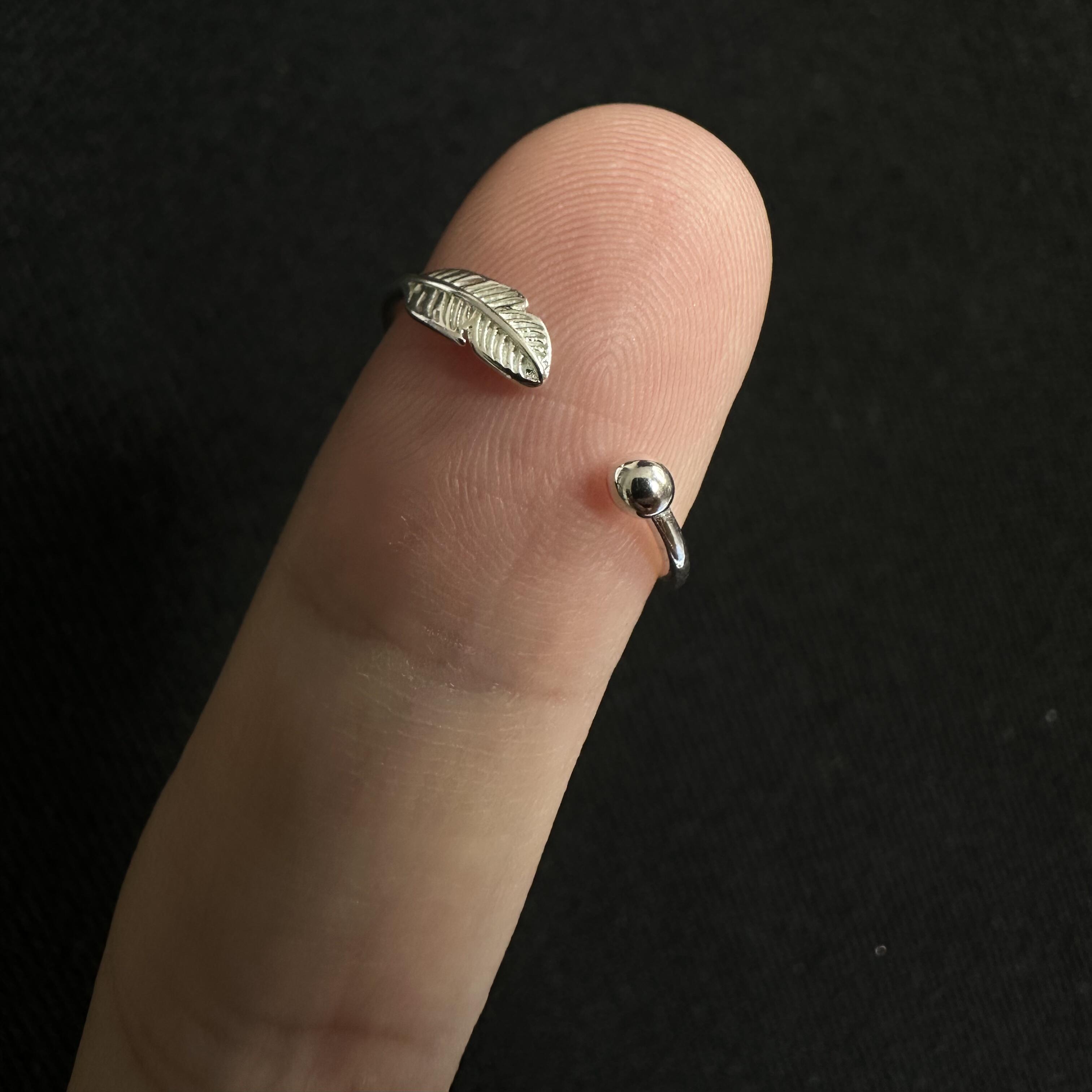 冷淡风树叶圆珠戒指女小众设计时尚个性食指戒2025新款轻奢高级感 - 图3