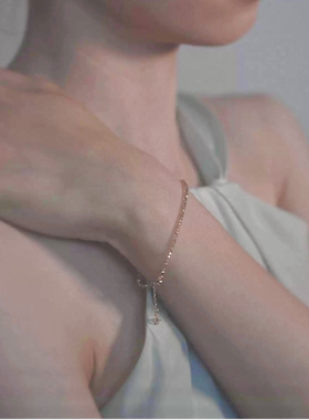 极细闪耀香槟色施家水晶手链女款