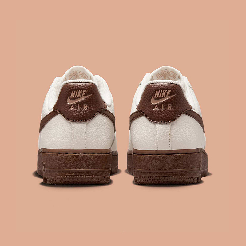 Nike耐克空军一号女鞋Air Force 1 米白棕AF1 低帮板鞋IM3378-122 - 图2