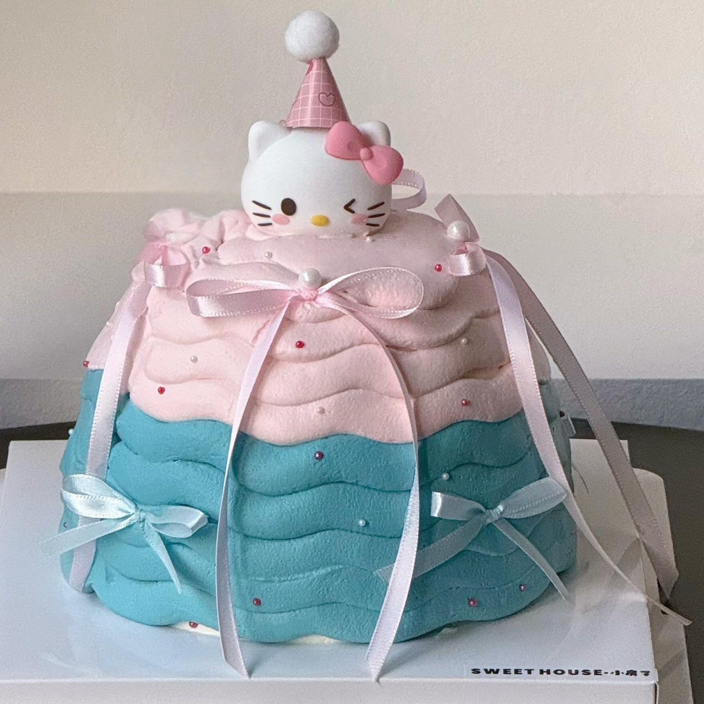 软胶粉色蝴蝶结KT猫头蛋糕装饰毛球小帽子丝带生日烘焙插件配件 - 图1