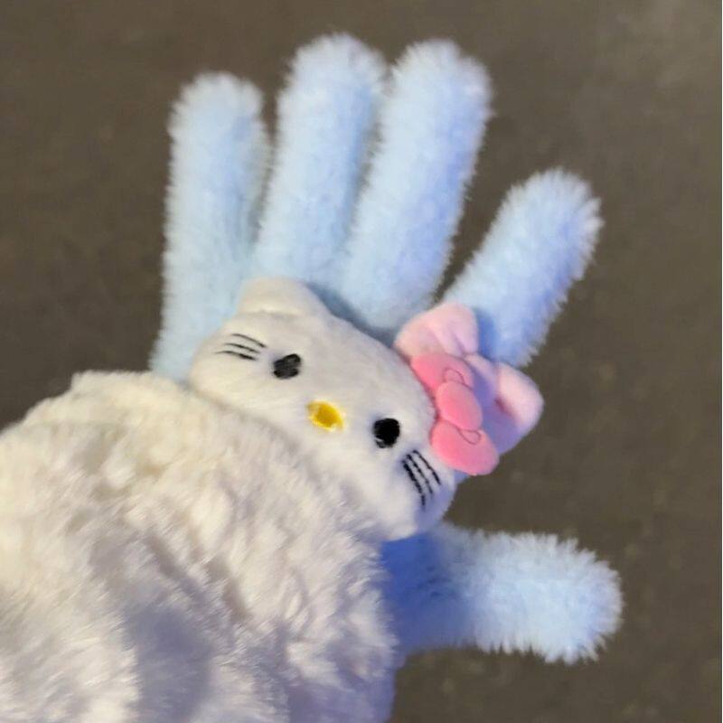 可爱kitty酱~秋冬新款奶呼呼毛茸茸猫咪手套可爱保暖冬天骑行手套