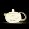Small fresh mutton fat jade is transparent and easy to clean