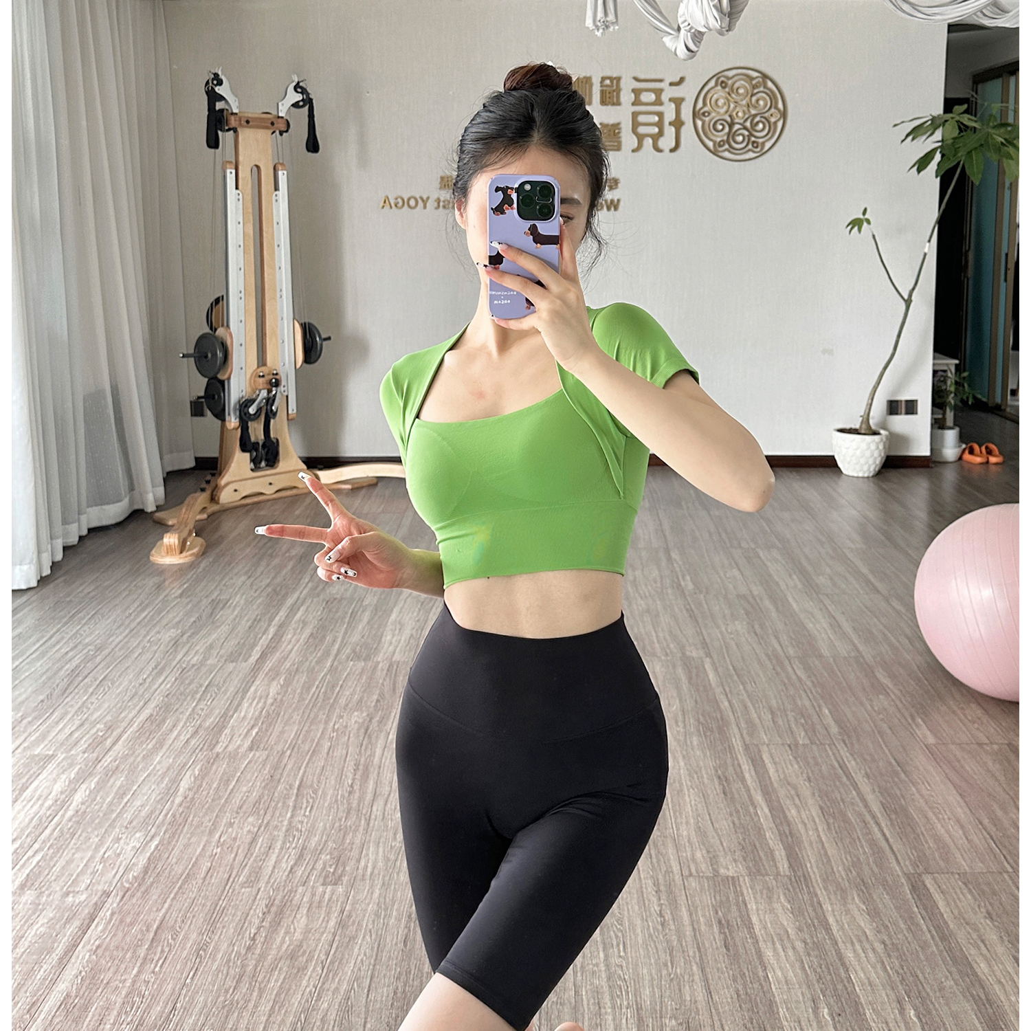 gogoyoga裸感瑜伽服女运动上衣带胸垫假两件遮副乳健身训练短袖-图2