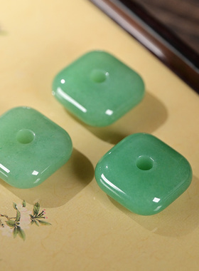 天然绿色东陵玉无事牌挂件配饰方糖吊坠男女情侣款生日礼物玉佩