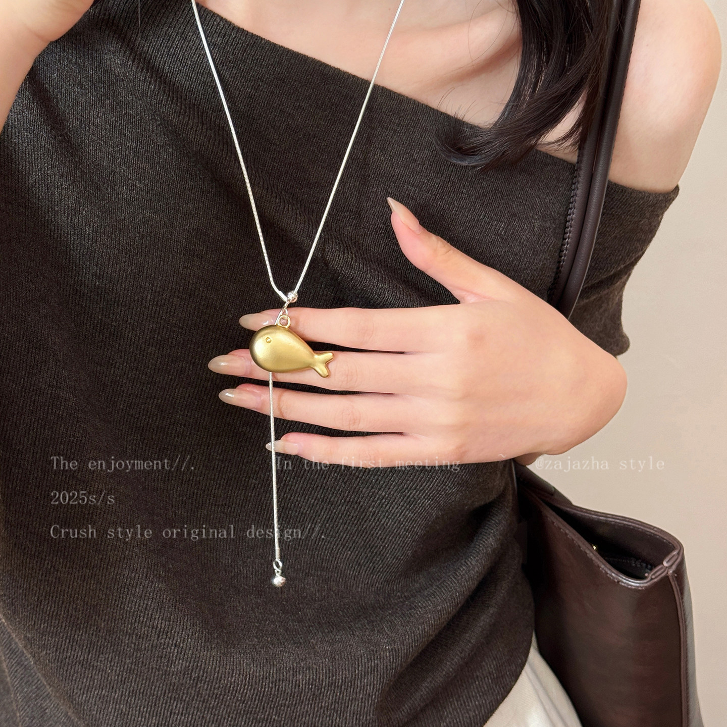 银色抽拉小鱼项链女简约百搭小众设计冬季配饰可爱长款装饰毛衣链,淘宝优惠券,粉丝福利购,淘宝优惠卷
