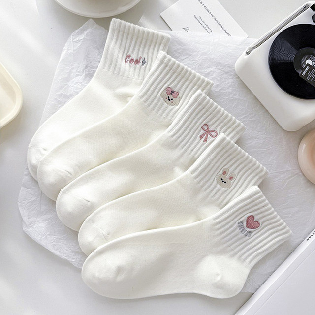 ສີຂາວກາຕູນ Rabbit College Socks Summer