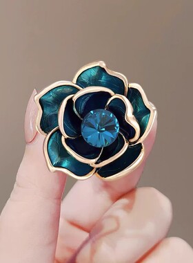 高档孔雀蓝山茶花胸针女奢华