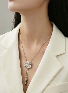 一撇一捺银色衣链轻奢时髦