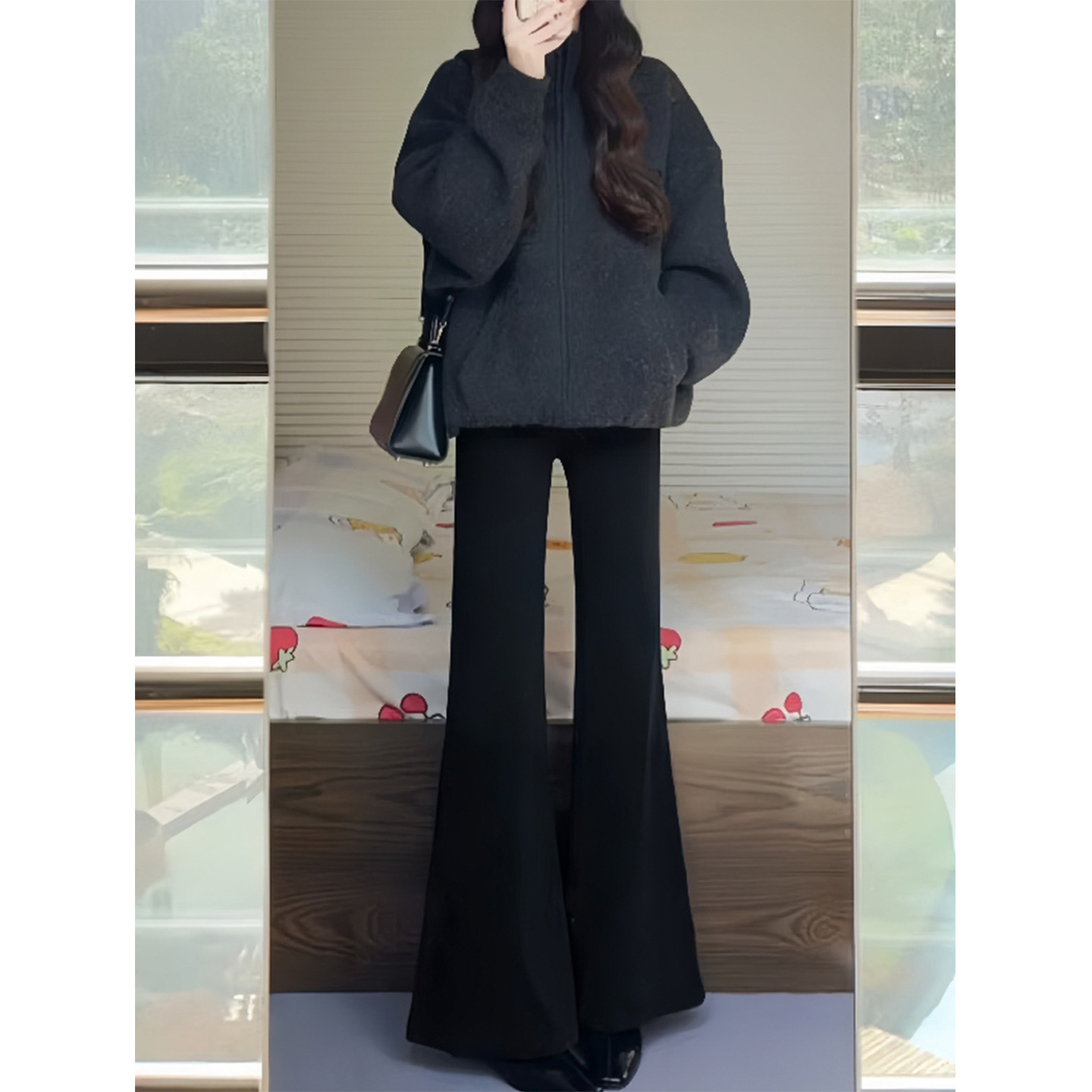 黑色高腰微喇牛仔裤女秋季小个子修身显瘦不贴腿垂感马蹄喇叭裤子 - 图2