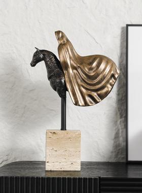 轻奢创意马头雕塑摆件样板房玄关客厅软装家居饰品电视柜摆件书房