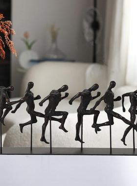 简约田径奔跑多人物运动雕塑组合摆件创意抽象样板间桌面家居饰品