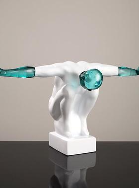 轻奢现代艺术展翅人像客厅电视柜酒柜书房书架树脂装饰品高端软装