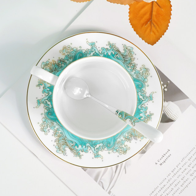 Yongfengyuan Haikuo Tiangao ຈອກກາເຟ 3 ຫົວແລະ saucer ທີ່ສວຍງາມໃນຕອນບ່າຍຊາເຊລາມິກຈອກຊາຫລູຫລາຂອງປະທານແຫ່ງແສງສະຫວ່າງ