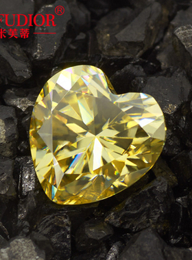 黄色心形莫桑石裸石1-5ct配GRA证书黑卡腰码现货莫桑裸石工厂批发