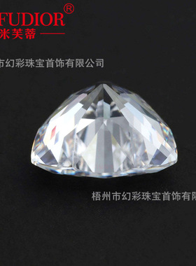 D色超白肥三角莫桑裸石批发