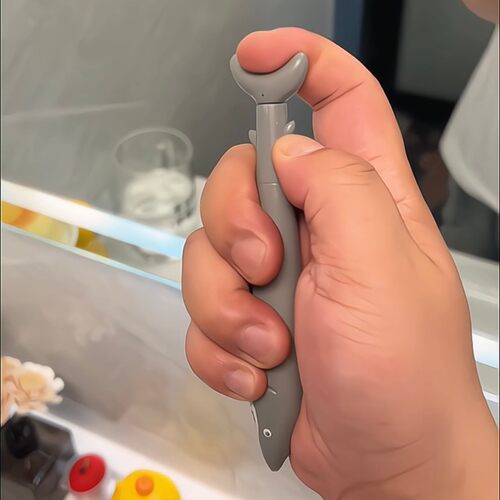 鲨笔水枪儿童玩具喷水枪户外呲水枪按压鲨鱼水枪笔圆珠笔整蛊神器 - 图1