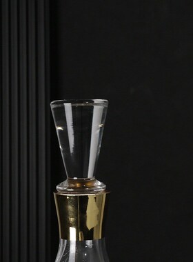 现代透明玻璃金边三角酒具样板房间吧台软装饰Q品醒酒器售楼处摆