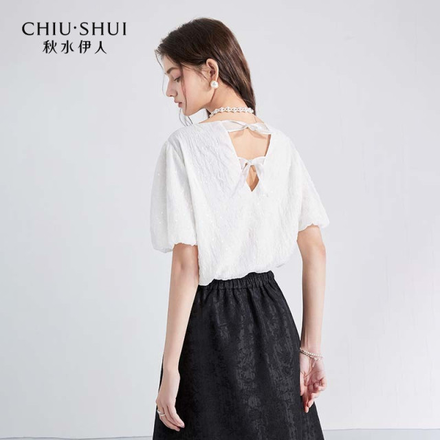 Qiushui Yiren niche high-end sequin embroidered round neck chiffon shirt 2026 summer new style women's sweet puff sleeve top