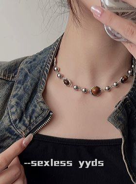 浅戴一下！冷淡风虎眼石串珠项链