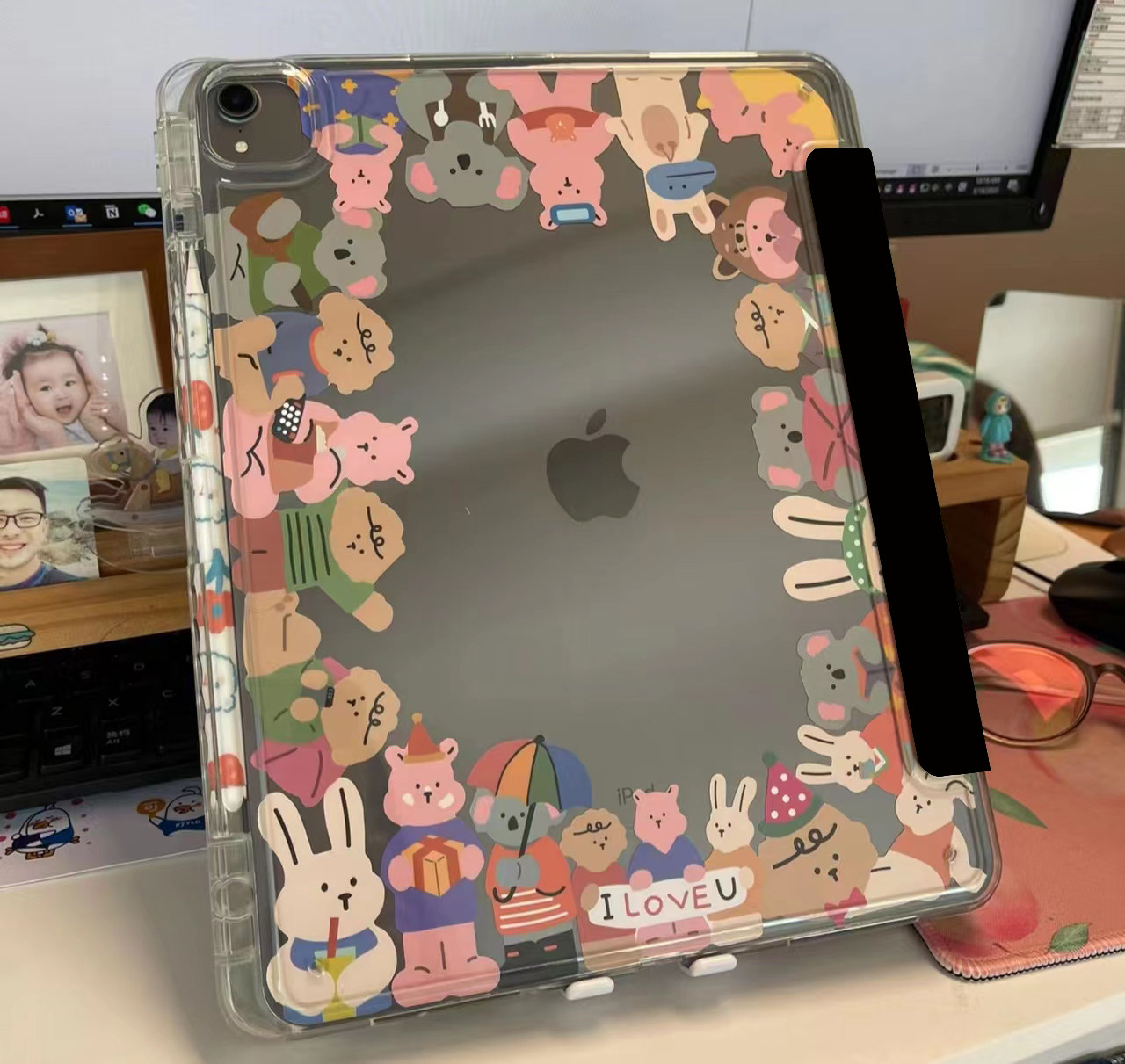 可爱卡通小熊高透明适用苹果ipadpro2025保护壳ipadair5保护套air6/7平板ipad10防摔亚克力ipad九11代带笔槽 - 图1