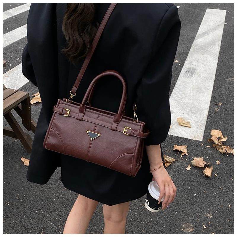 高级复古包包2025新款大容量小众单肩时尚洋气通勤手提百搭斜挎包,淘宝优惠券,粉丝福利购,淘宝优惠卷