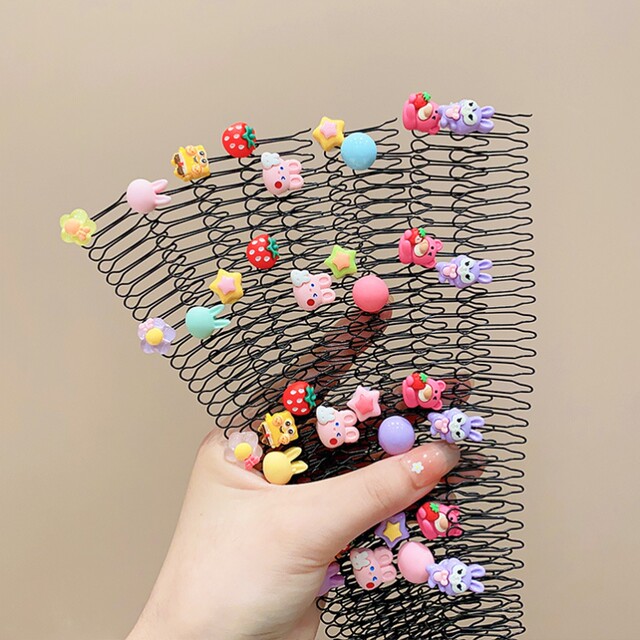 Invisible hair comb clip for little girls to organize broken hair
