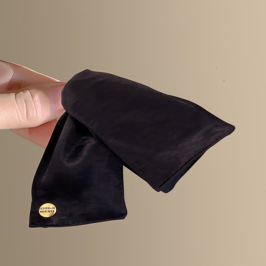 Elegant bright black ~ retro gold label triangle gripper