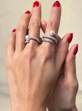 APM Monaco 银色多圈珍珠镶晶钻开口戒指生日礼物女款 A21191XPL