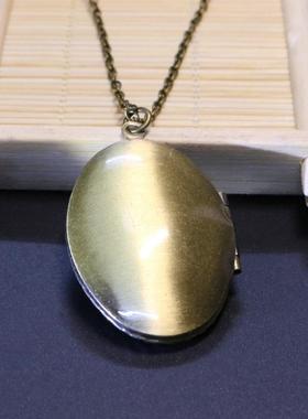 椭圆形可以打开照片的相片盒项链