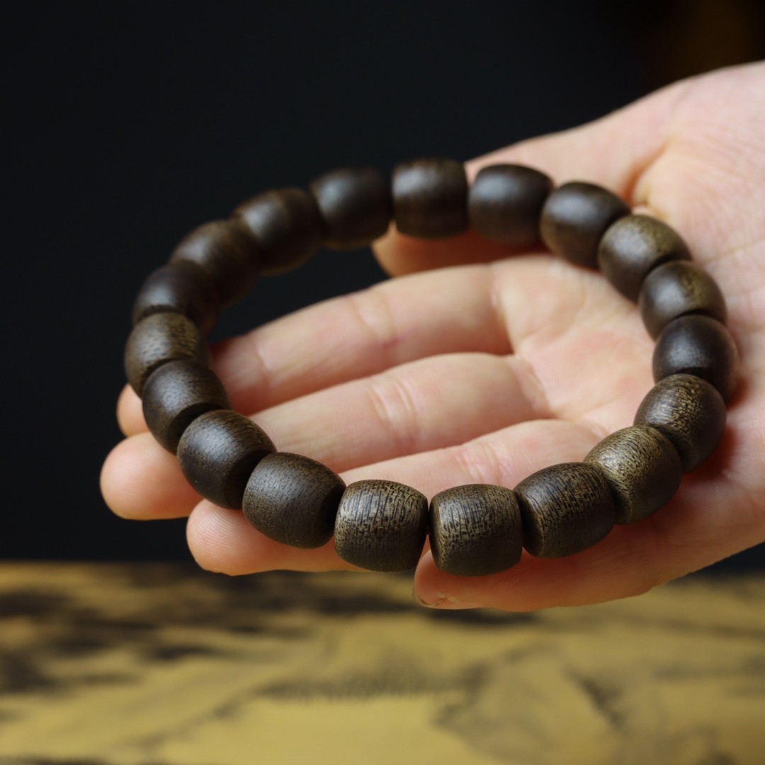 附证越南芽庄老白奇楠沉香棋楠雷击老料沉水10mm桶珠手串单圈女款,淘宝优惠券,粉丝福利购,淘宝优惠卷