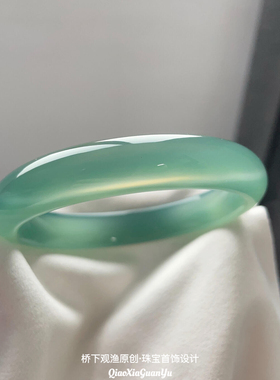 天然玛瑙手镯女冰种油青玉镯子