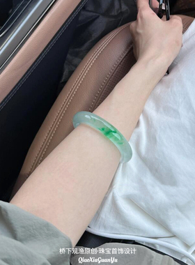 高冰独龙玉手镯冰种豆绿飘花玉镯子翡翠色玉手镯女款石英岩送礼物