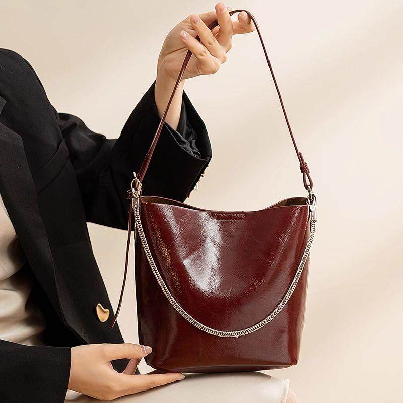 高级感红色包包女水桶包婚包女新娘单肩斜挎小包链条单肩腋下女包,淘宝优惠券,粉丝福利购,淘宝优惠卷