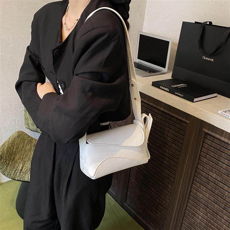 高级感荔枝纹枕头包拼接女单肩波士顿女包宽肩带斜挎小方腋下包包,淘宝优惠券,粉丝福利购,淘宝优惠卷