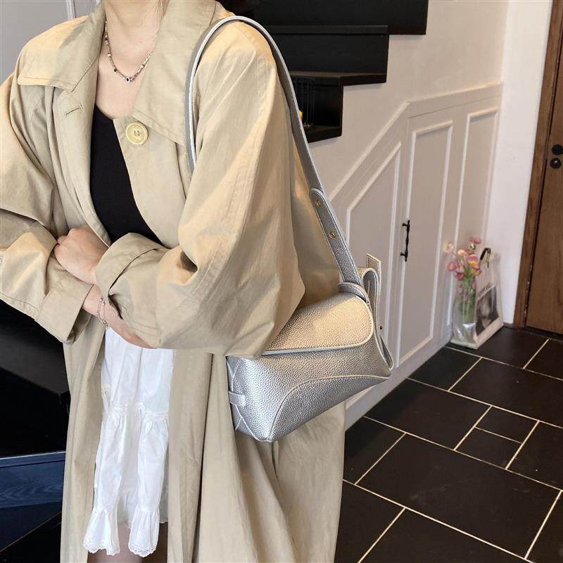 高级感荔枝纹枕头包拼接女单肩波士顿女包宽肩带斜挎小方腋下包包,淘宝优惠券,粉丝福利购,淘宝优惠卷