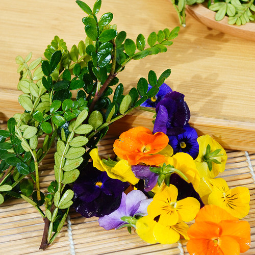 新鲜三色堇清香木胡椒木三色花蛋糕装饰饮品烘培摆盘点缀花草组合 - 图0