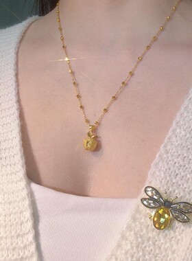 新款高级感苹果吊坠新款气质轻奢项链女新年百搭饰品配饰礼物现货