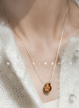 晚棠MIN 石榴熟了~复古红秋冬轻奢百搭显白耳环耳扣项链锁骨链