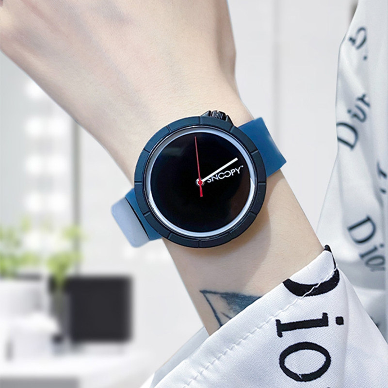 迪士尼史努比女气质初潮流电子表 纪梵洛手表国产腕表