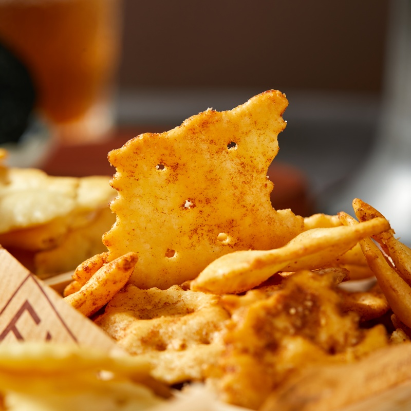 米芭滋小脆饼干牛肉味芥末鳕鱼味黑松露芝士火鸡网红商超同款零食 - 图1