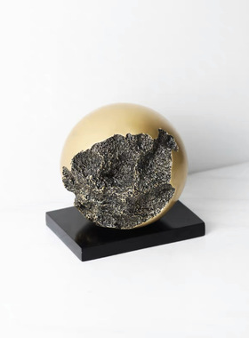 现代简约古铜色几何球摆件书镇样板房售楼处书房客厅软装饰品