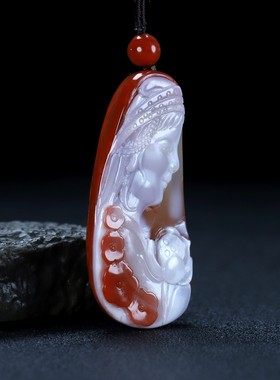 天然遇贵人吊坠原石凉山南红玛瑙