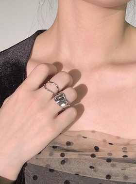 AMBUSH设计师款不规则几何开口