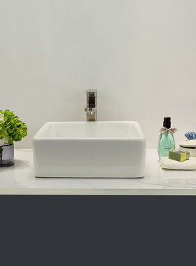 公寓北欧风格展厅道具项链装饰品