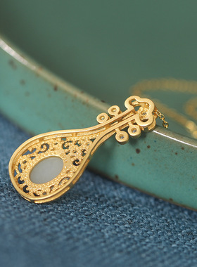 S925银南红玛瑙古典琵琶设计个性复古毛衣链女吊坠挂坠吉祥和田玉