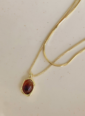 复古琥珀色项链女轻奢